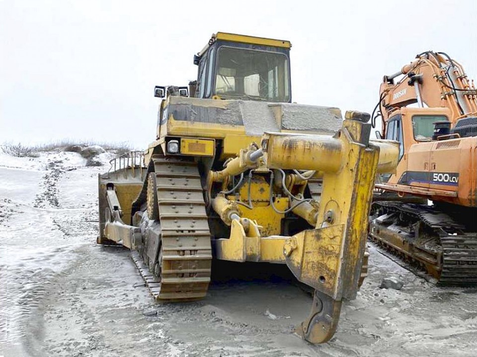  Бульдозер Caterpillar D9R  2003 года