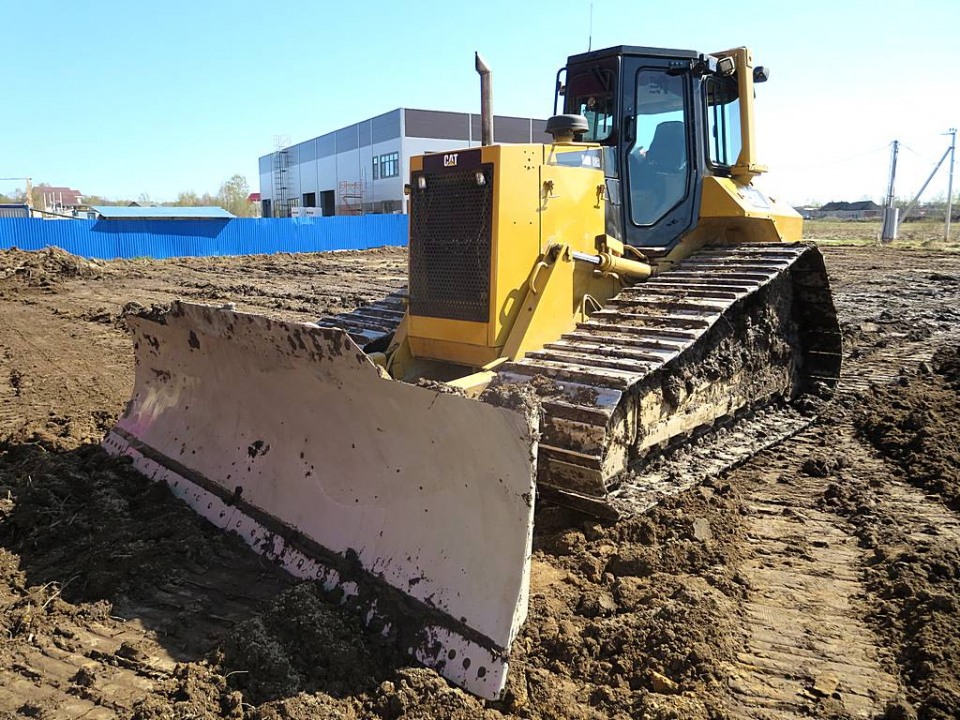  Бульдозер Caterpillar D6N LGP  1999 года