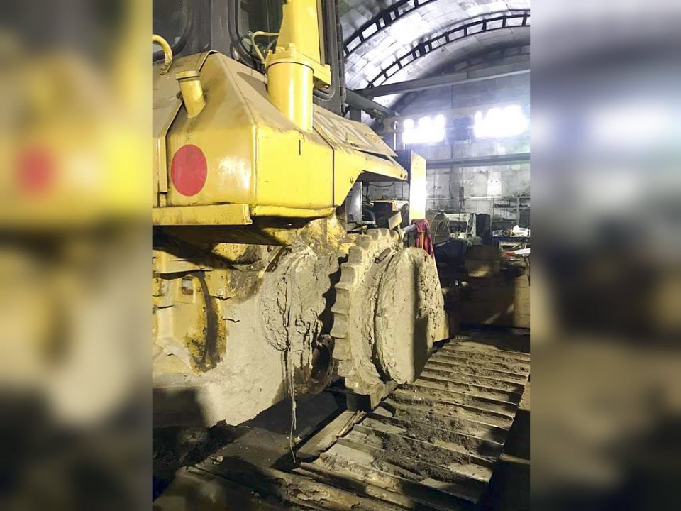  Бульдозер Caterpillar D6N LGP  1999 года