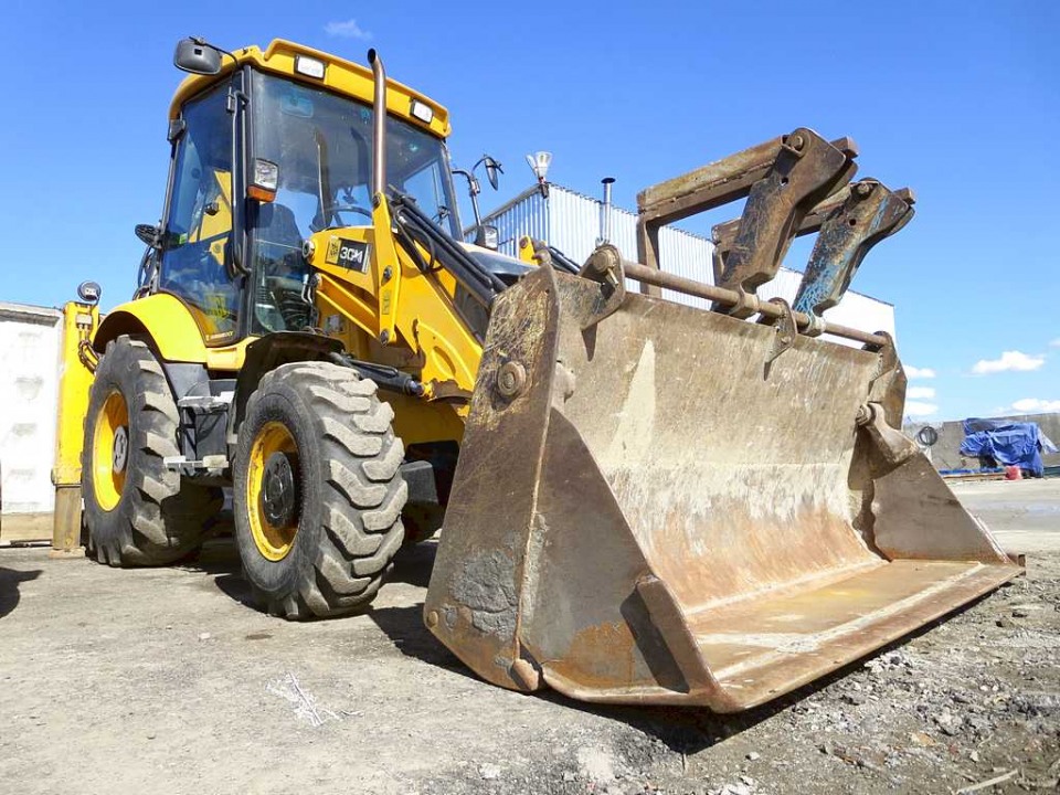 JCB 3CX  2009 года