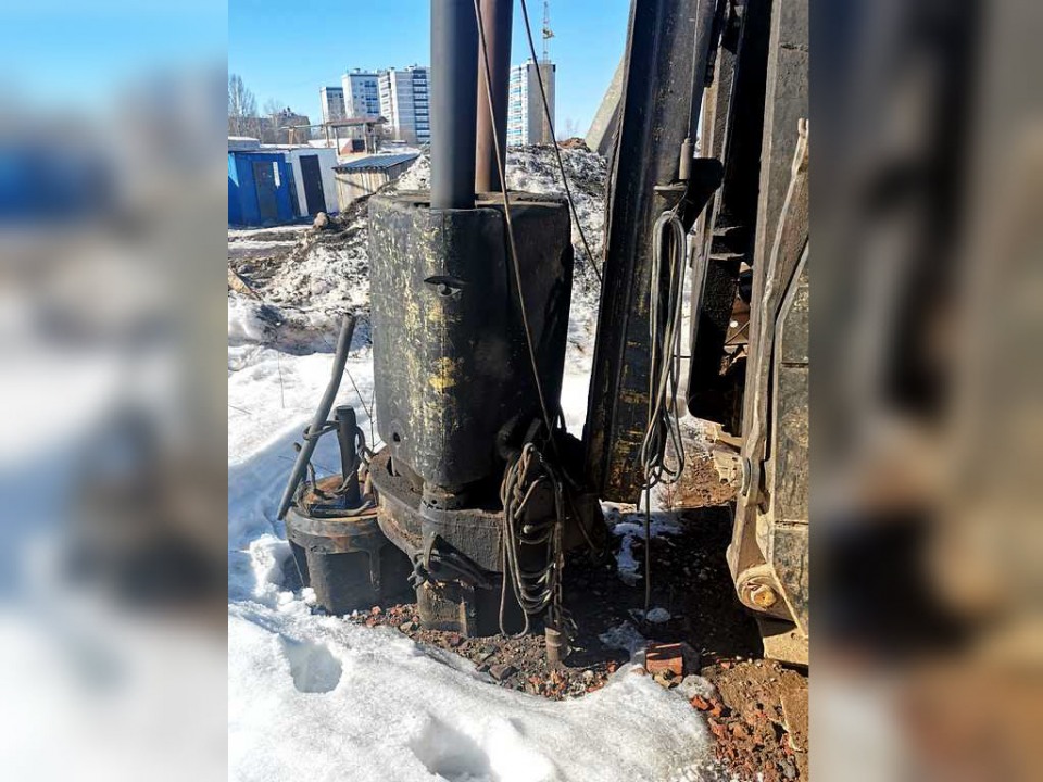  Сваебой СП-49Д  2008 года