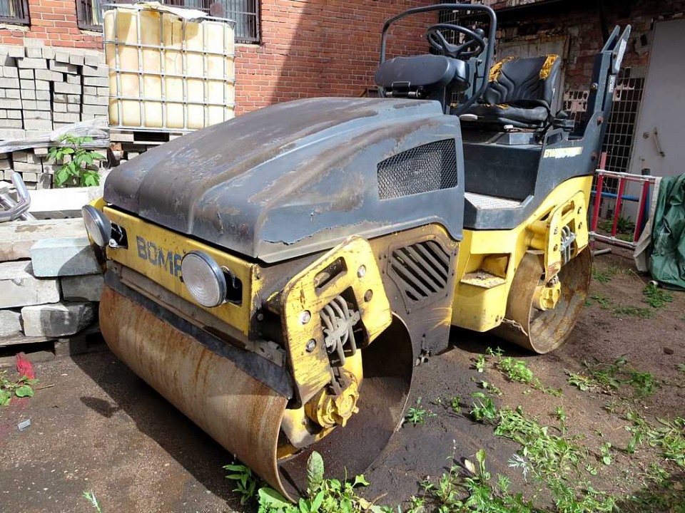  BOMAG 120  2006 года