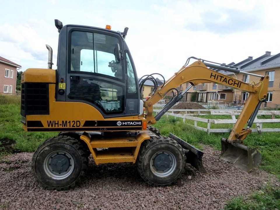 Самосвал  Мини экскаватор HITACHI12  1992 года