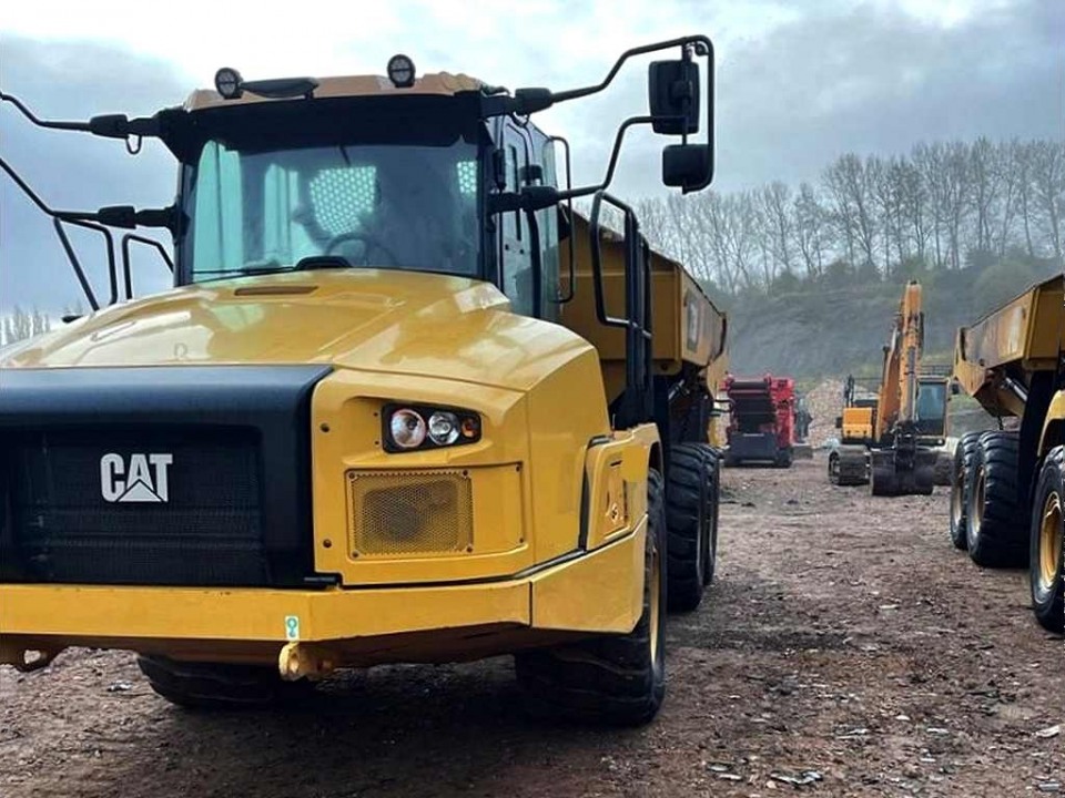  Самосвал CAT Думпер CAT 730  2021 года