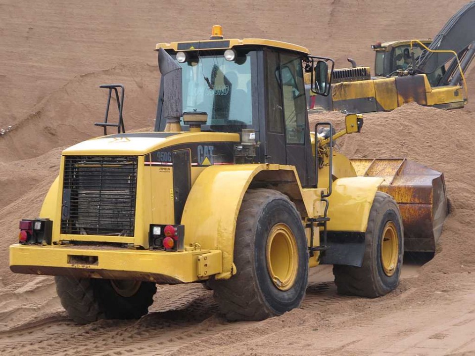  Погрузчик фронтальный Caterpillar 950 GII  2005 года
