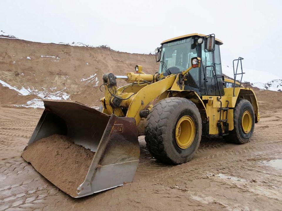 Погрузчик фронтальный Caterpillar 950 GII  2005 года