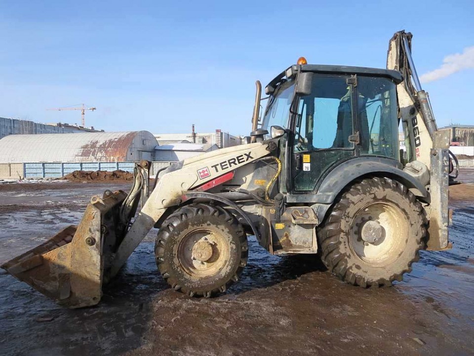  Экскаватор-погрузчик  TEREX 860  2008 года