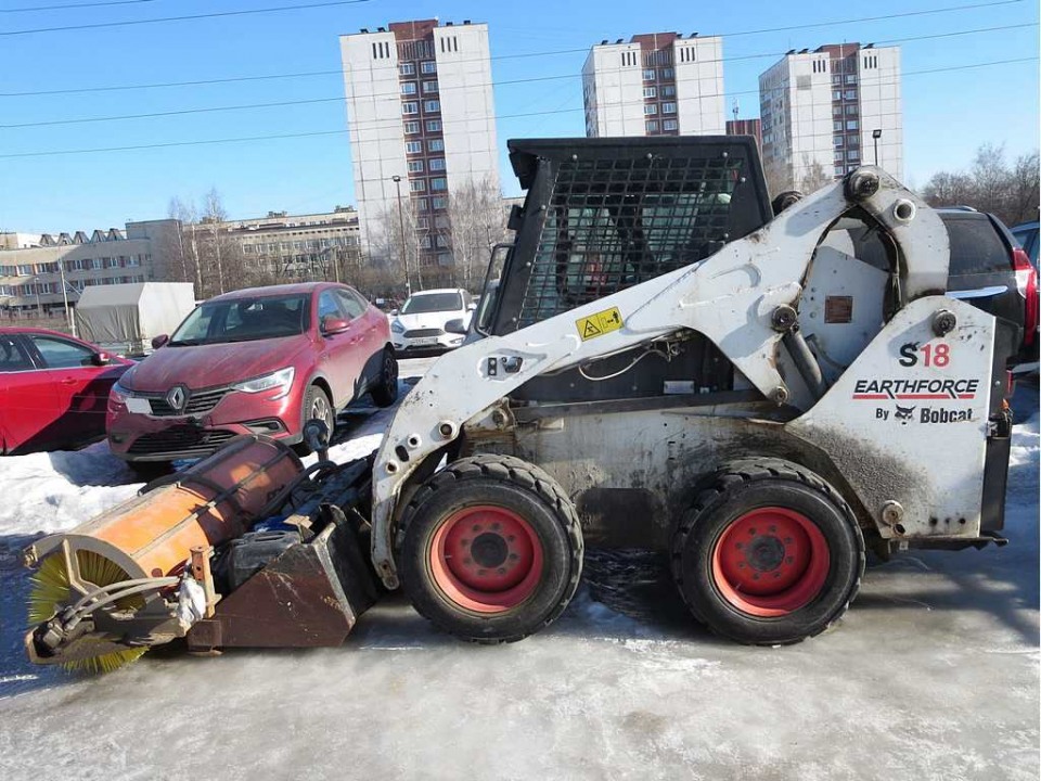  Погрузчик  Минипогрузчик BOBCAT S18  2019 года