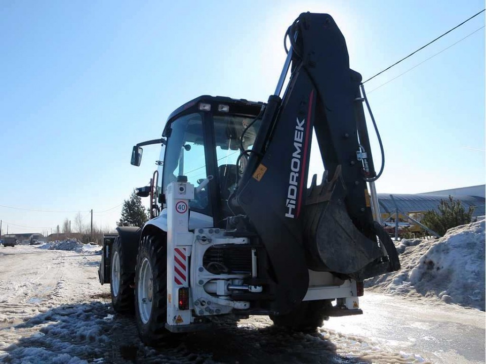  Экскаватор-погрузчик  HIDROMEK HMK 102 S  2022 года
