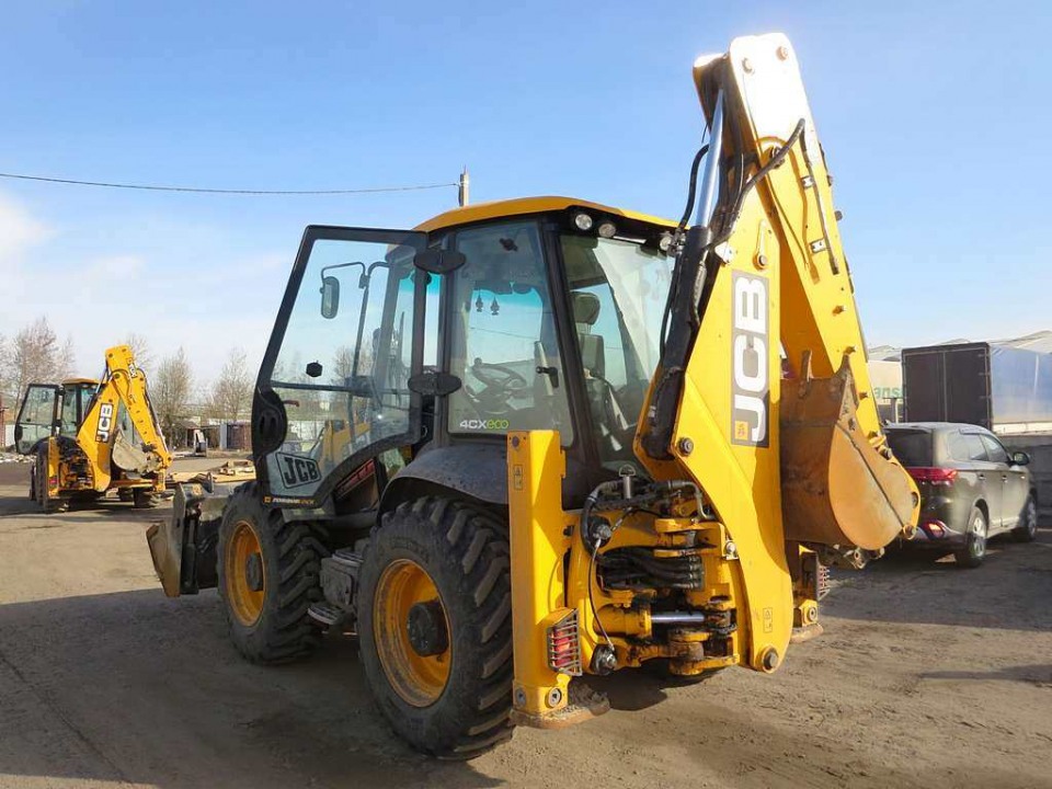  Экскаватор-погрузчик JCB 4CX  2019 года