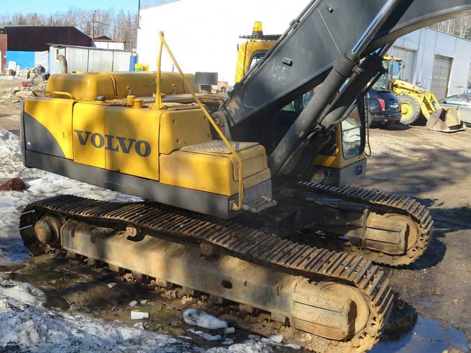  Экскаватор Volvo EC 360 BLC  2008 года