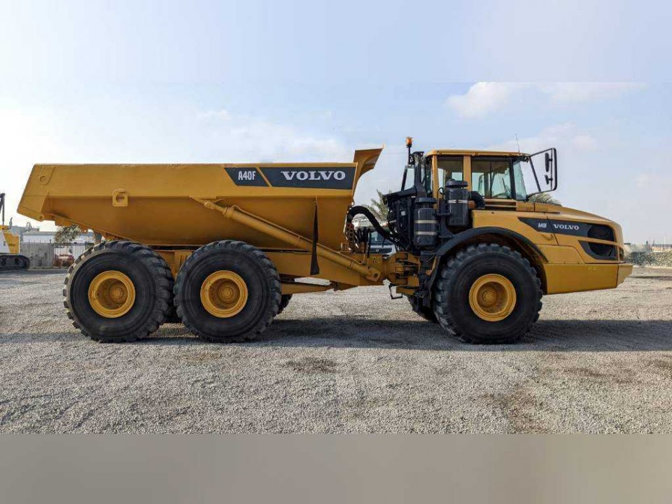  Самосвал  Думпер VOLVO A40 F  2015 года