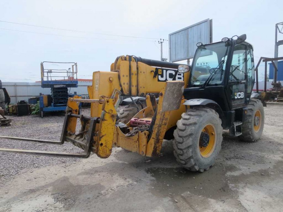  Погрузчик  JCB 540-170  2013 года