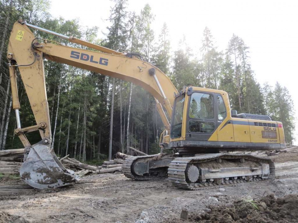  Экскаватор  SDLG 6250  2021 года