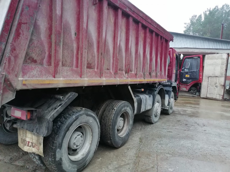 Volvo FM TRUCK 8x4  2008 года, 30 т