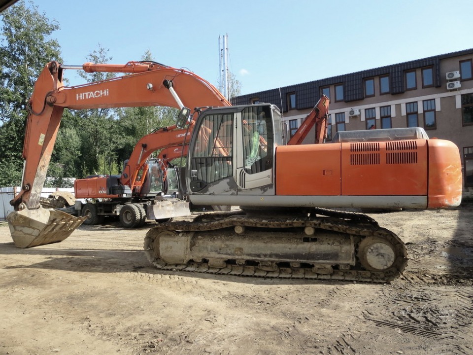  Экскаватор  HITACHI 330  2008 года