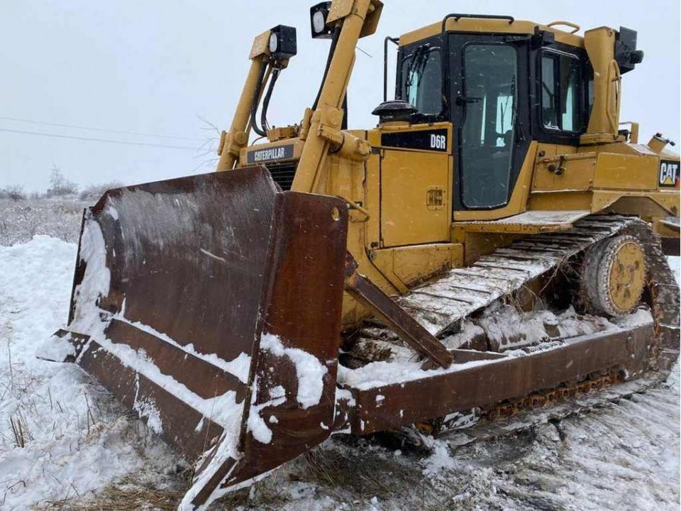 Бульдозер Caterpillar CAT D6R  2011 года