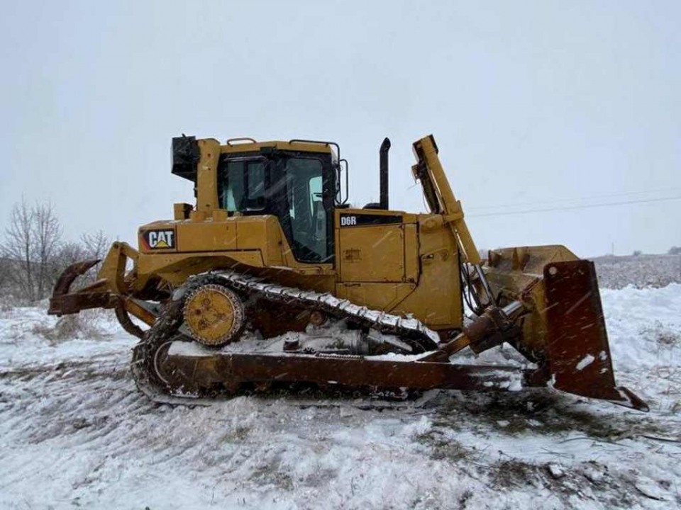  Бульдозер Caterpillar CAT D6R  2011 года