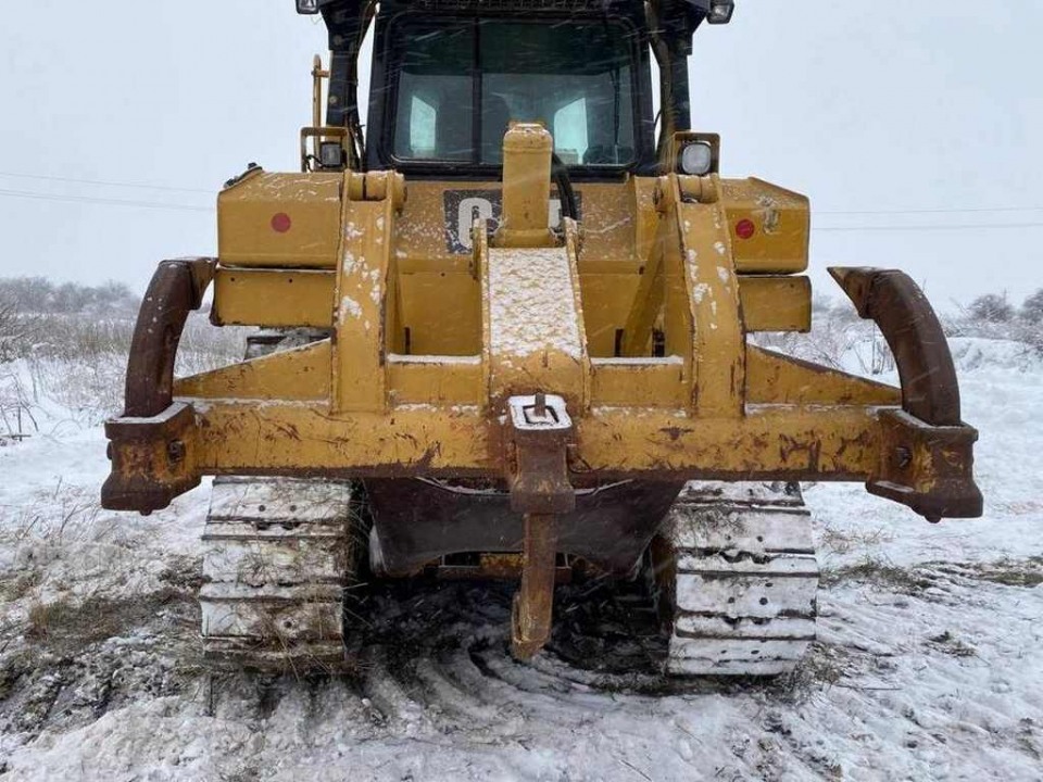  Бульдозер Caterpillar CAT D6R  2011 года