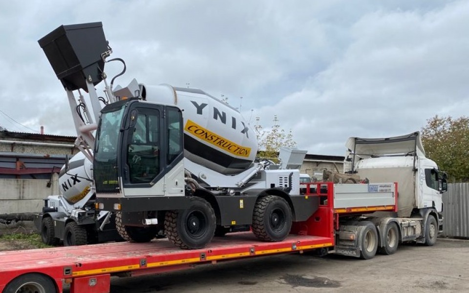  Автобетоносмеситель YNIX QGMC4000  2025 года