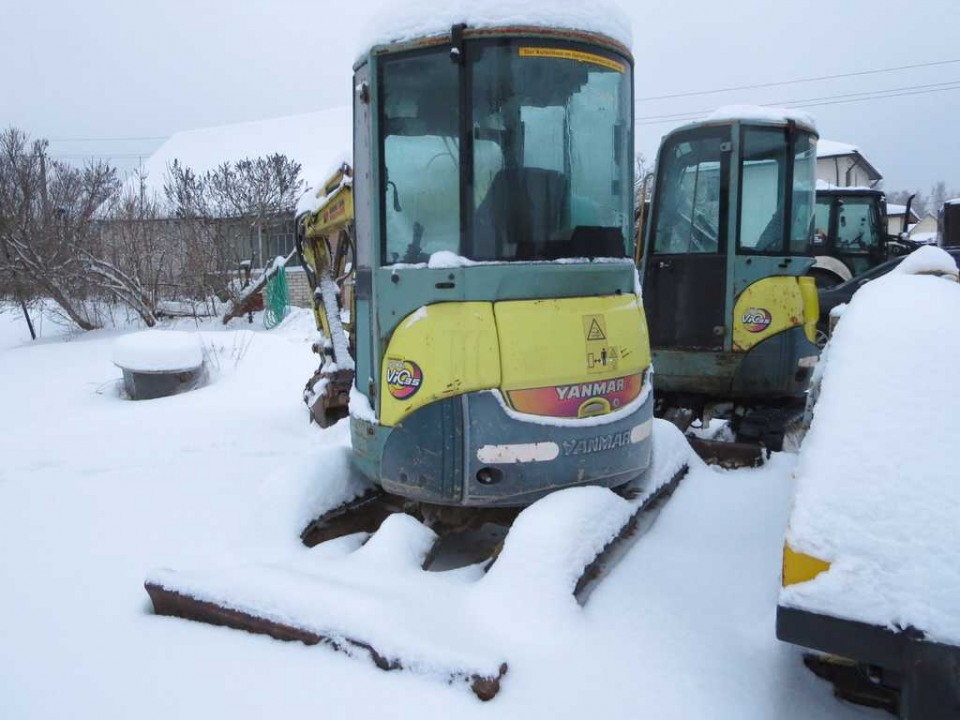  Миниэкскаватор YANMAR 35  2006 года