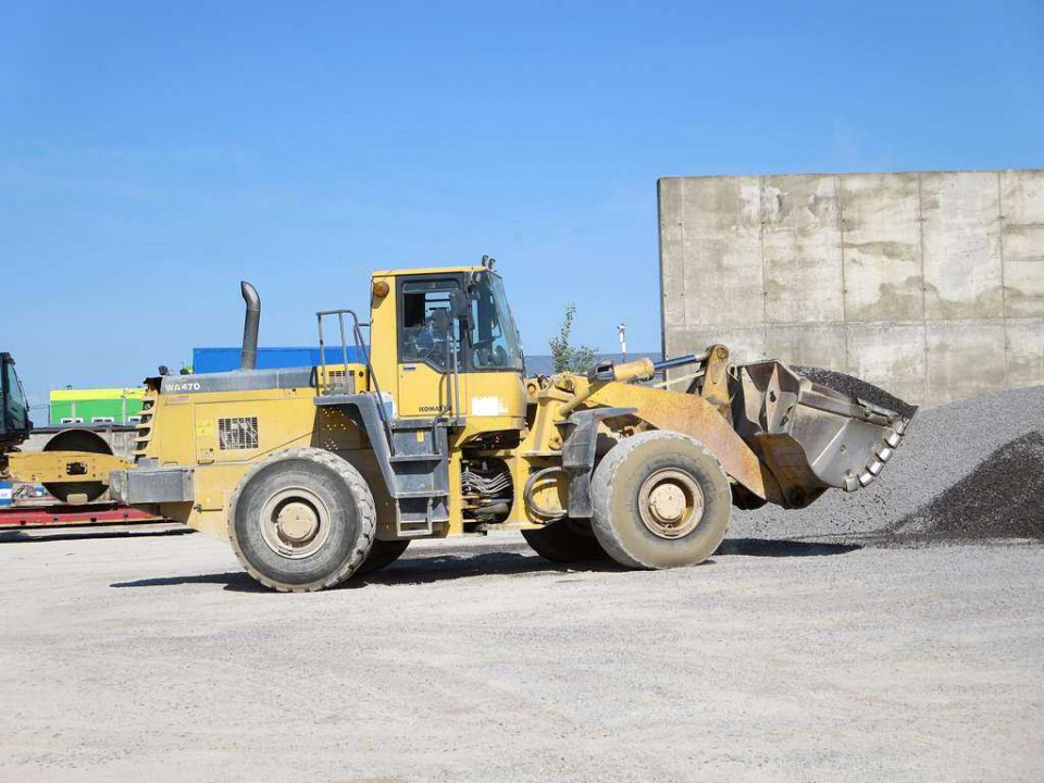  Погрузчик фронтальный  KOMATSU 470  2013 года