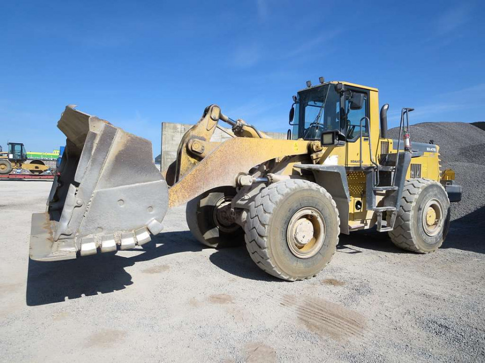  Погрузчик фронтальный  KOMATSU 470  2013 года