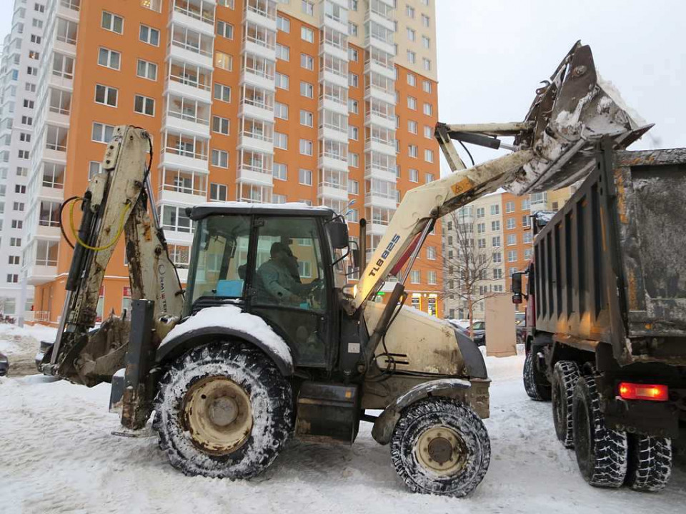  Экскаватор-погрузчик  RM - Terex TLB 825  2017 года