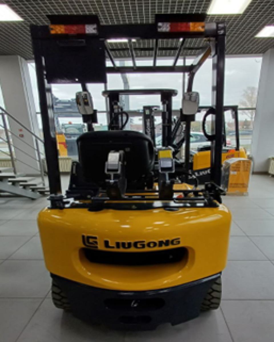  Погрузчик CPCD 15 LPG  2023 года