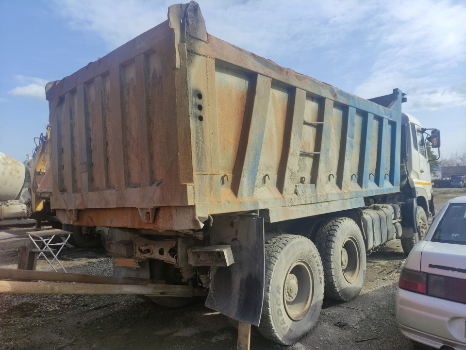  Самосвал Dongfeng DFL 3251A  2012 года