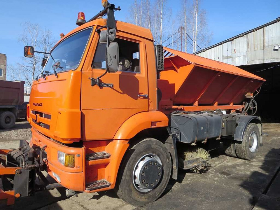 Коммунальная машина КО-829Д на базе КАМАЗа 53605  2013 года