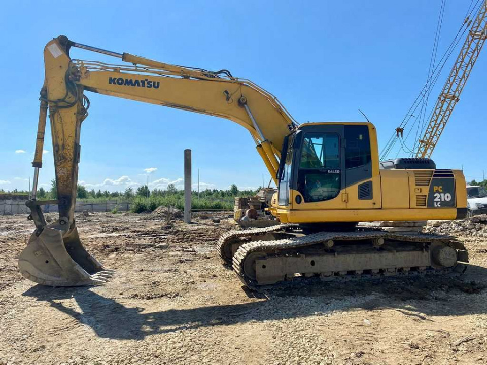  Экскаватор  KOMATSU 210  2007 года