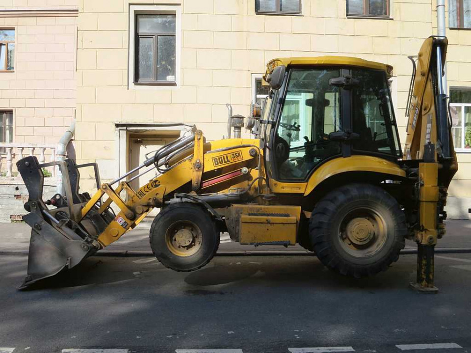  Экскаватор-погрузчик  BULL 3 SX  2023 года