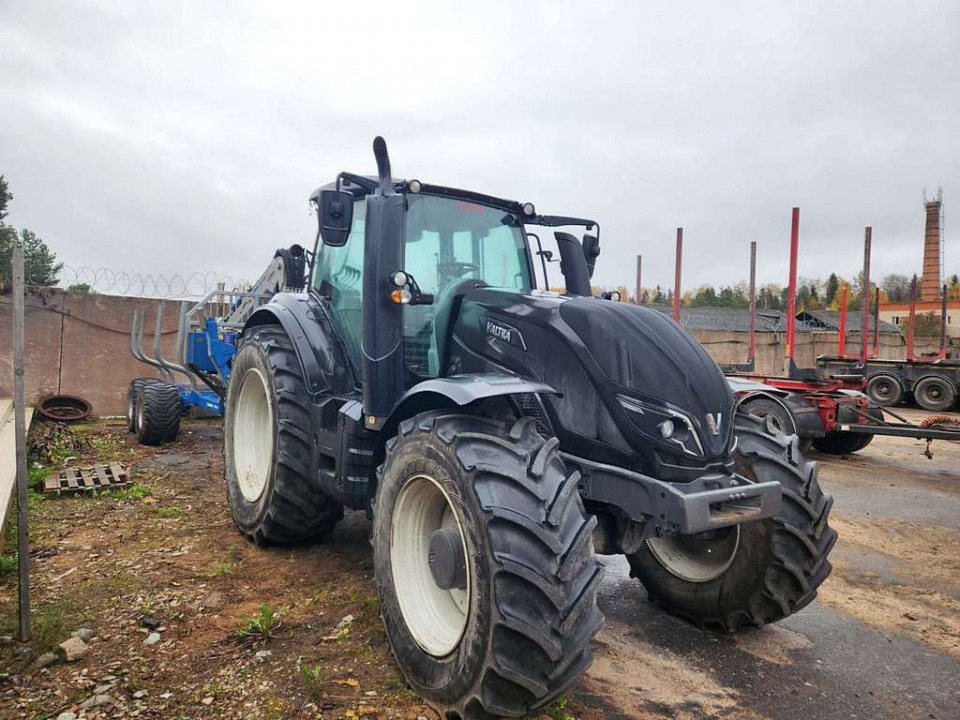  Трактор  VALTRA T 194 A  2022 года