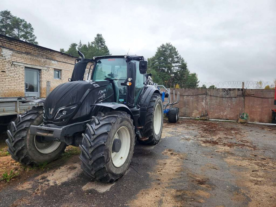  Трактор  VALTRA T 194 A  2022 года
