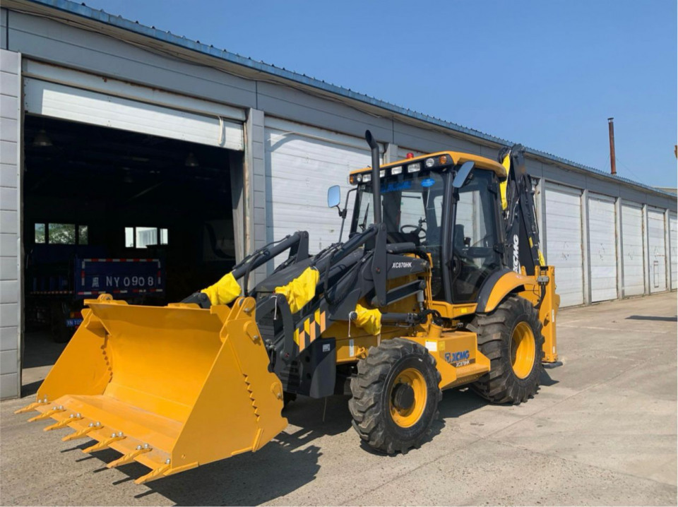  Экскаватор-погрузчик XCMG XC870HK  2024 года