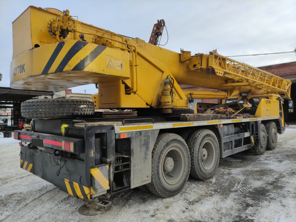  Автокран XCMG QY70K  2008 года