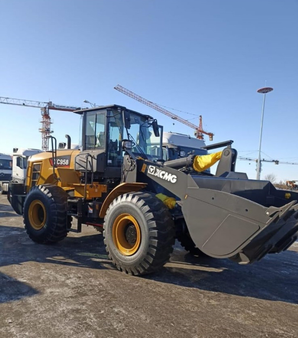  Погрузчик фронтальный XCMG XC958 удлинённая стрела (третья гидрол.)  2025 года