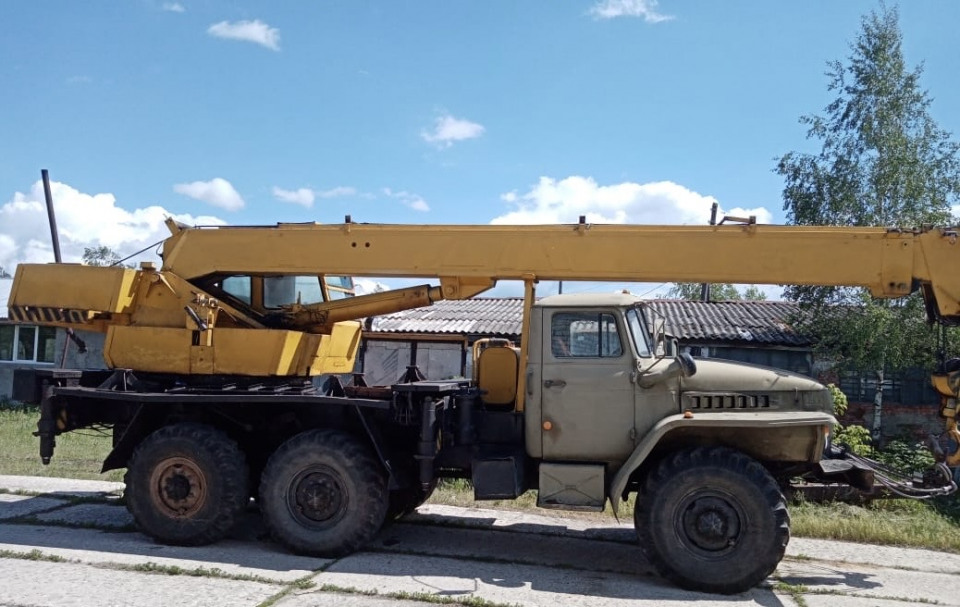  Автокран Урал Ивановец КС-35714  1993 года