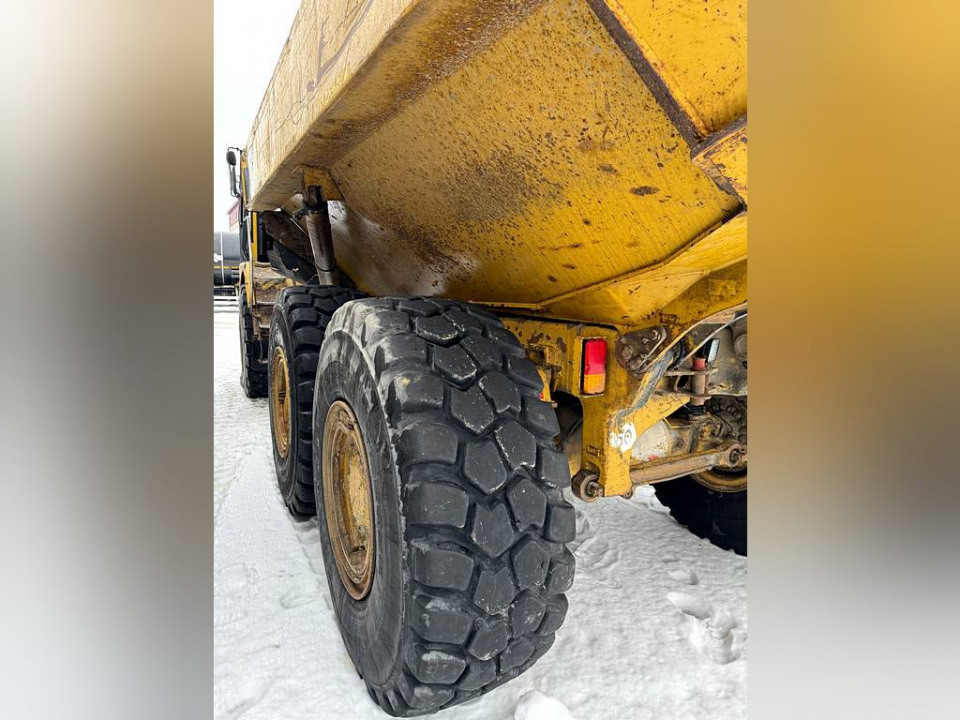  думпер CAT 730  