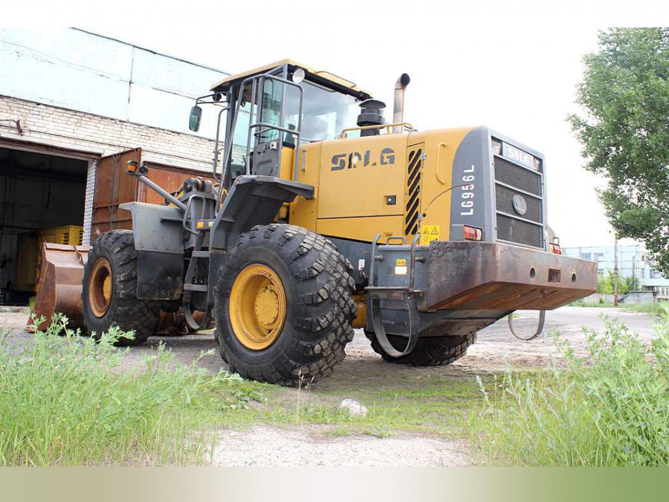  Погрузчик фронтальный  SDLG 956L  