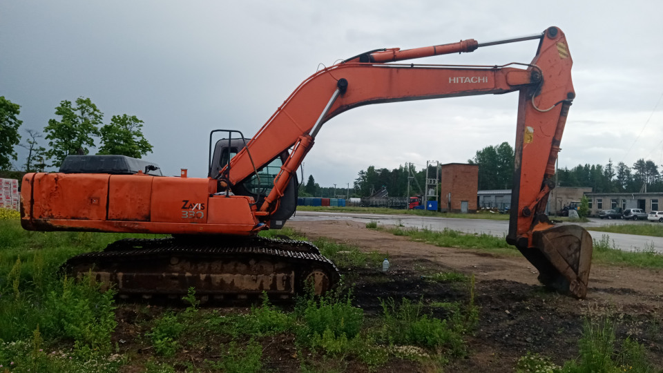 Hitachi Zaxis 330  2006 года