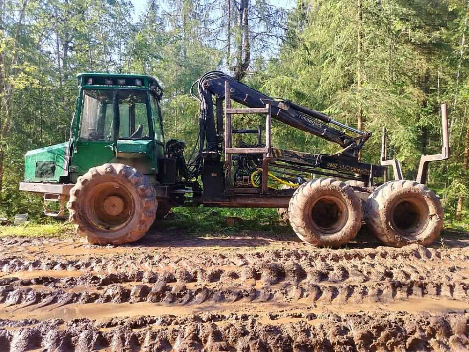  Другой  Форвардер Timberjack 1010  