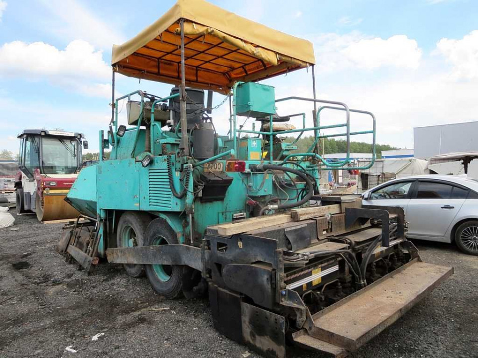  Асфальтоукладчик  Vogele Super 1800  