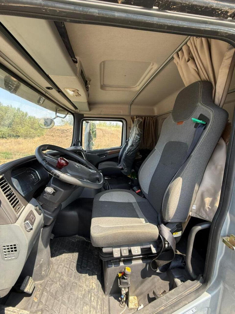 SHACMAN X3000, Restyling, 6х6   2023 года, 25 т