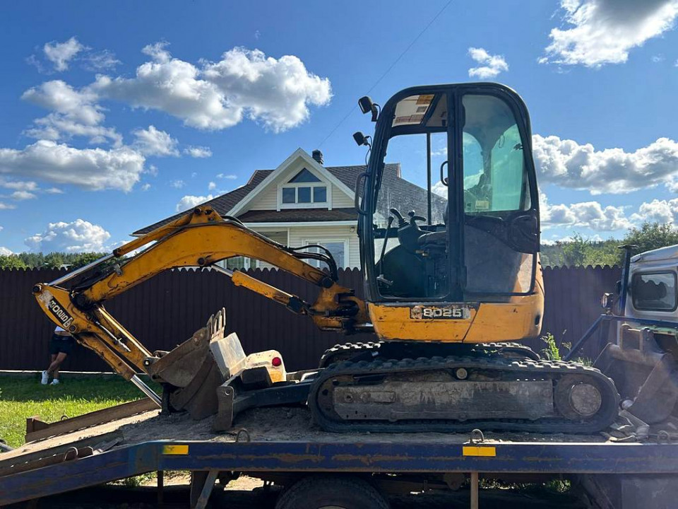Миниэкскаватор JCB 8025 ZTS  