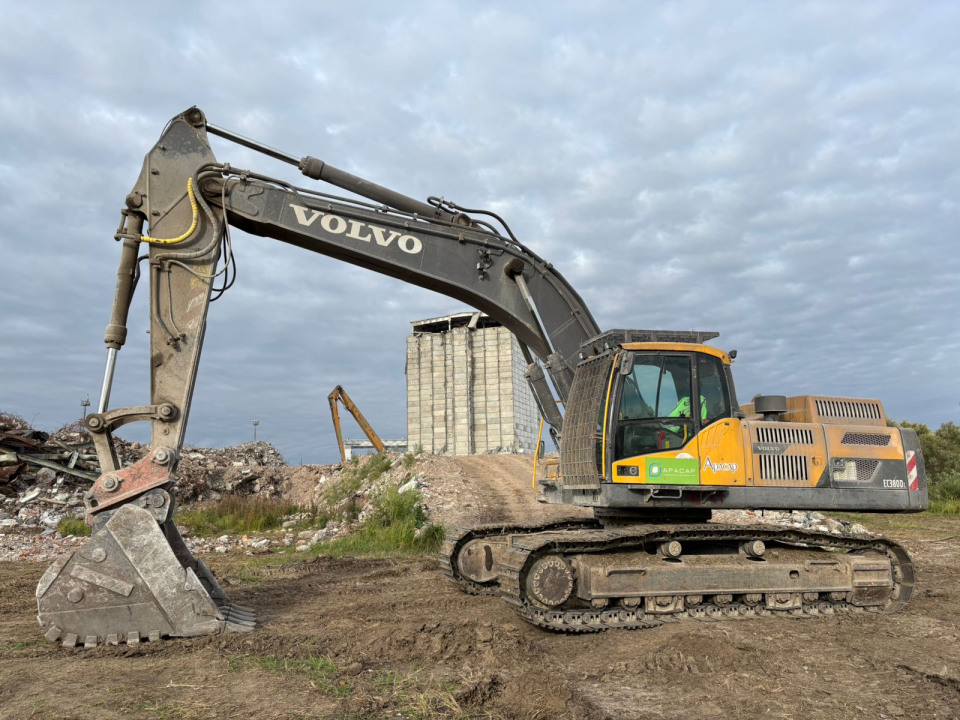  Экскаватор Volvo EC380DL  2020 года