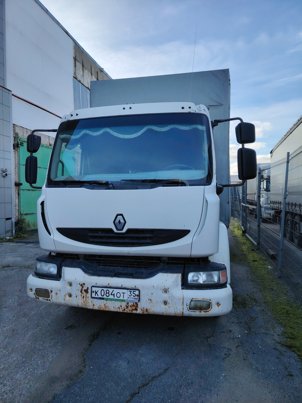 Renault Мидлум  2010 года, 10000 т