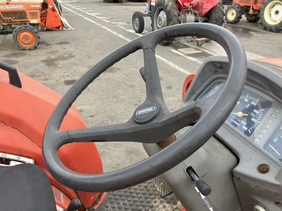  Трактор  Yanmar AF33  2005 года
