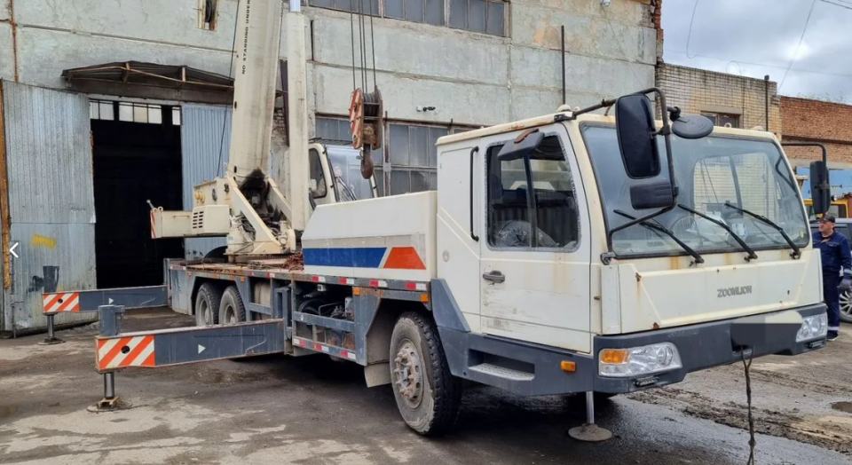  Автокран Zoomlion QY25V432  2012 года